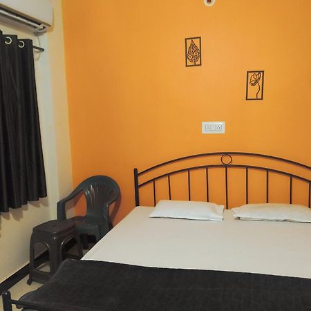 Shivlok Guest House Ujjain Ngoại thất bức ảnh