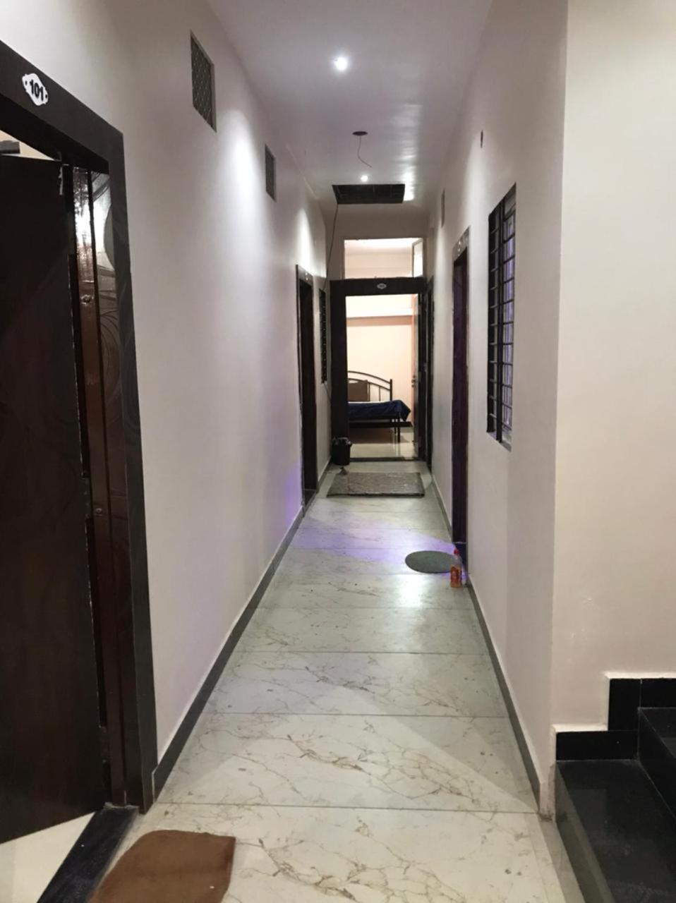 Shivlok Guest House Ujjain Ngoại thất bức ảnh